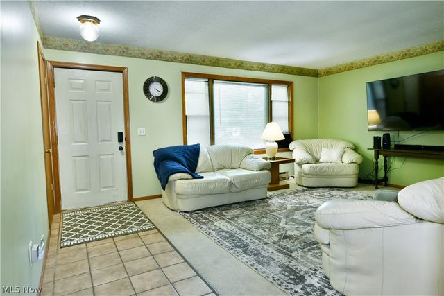 4750 Durst Clagg Road, Cortland, OH 44410