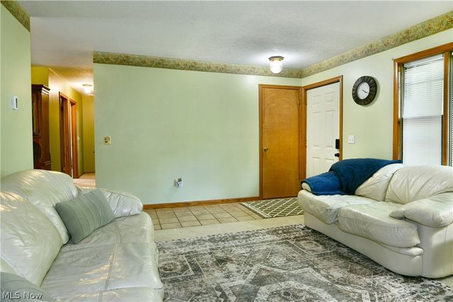 4750 Durst Clagg Road, Cortland, OH 44410