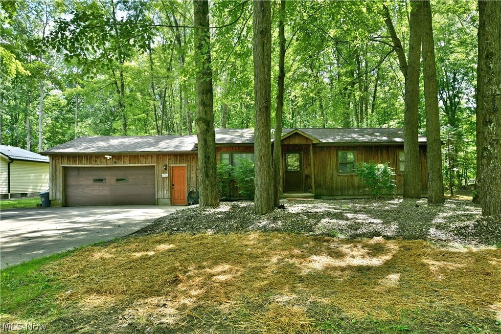 4750 Durst Clagg Road, Cortland, OH 44410