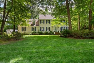 820 Coverdale LN, Virginia Beach, VA 23452