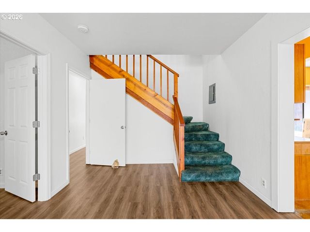 1300 DAISY Ln, Grants Pass, OR 97527