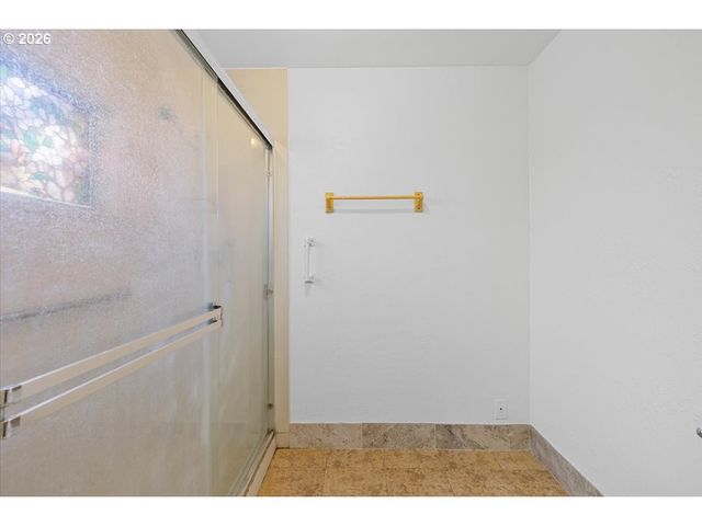 1300 DAISY Ln, Grants Pass, OR 97527