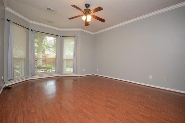 5327 Willow Knoll Court, Houston, TX 77345