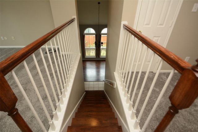 5327 Willow Knoll Court, Houston, TX 77345