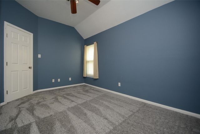 5327 Willow Knoll Court, Houston, TX 77345