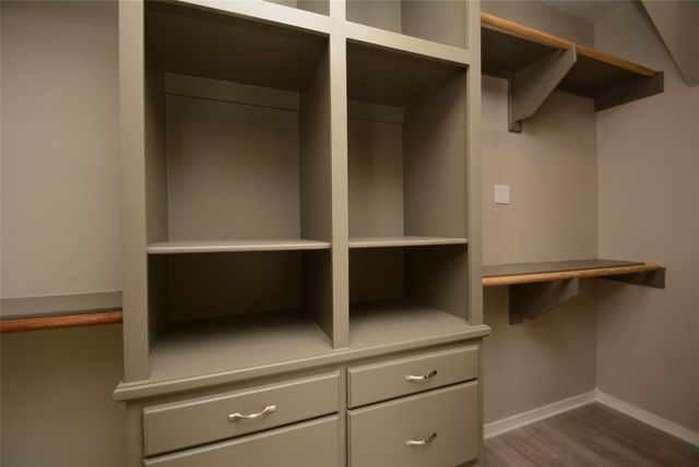 5327 Willow Knoll Court, Houston, TX 77345