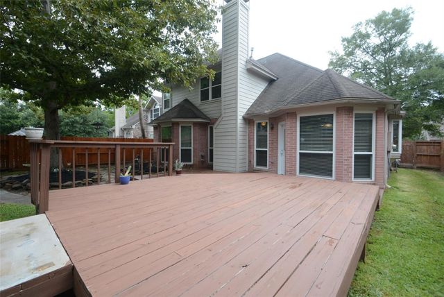 5327 Willow Knoll Court, Houston, TX 77345