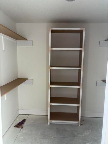 6399 YELLOWSTONE DR, Ashland, MO 65010