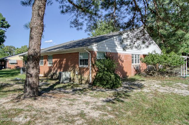 16 Monticello Drive A, Whiting, NJ 08759