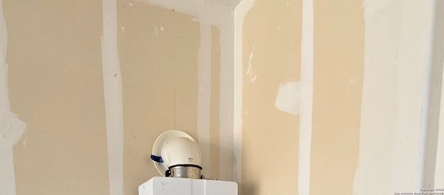 402 Filibusters, San Antonio, TX 78220