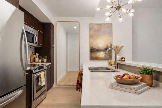 603 Davis ST 907, Austin, TX 78701