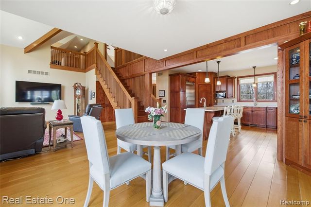 4529 Shoreview Lane, Whitmore Lake, MI 48189