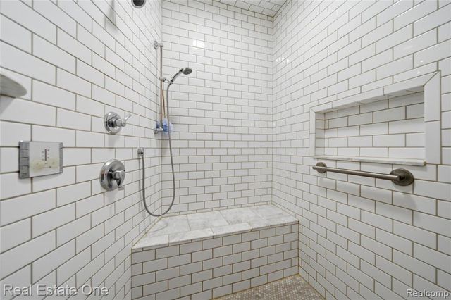 4529 Shoreview Lane, Whitmore Lake, MI 48189