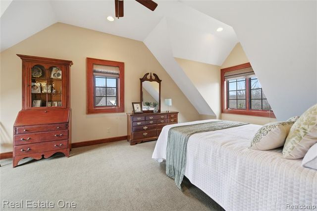4529 Shoreview Lane, Whitmore Lake, MI 48189