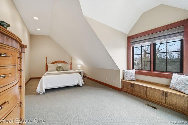 4529 Shoreview Lane, Whitmore Lake, MI 48189