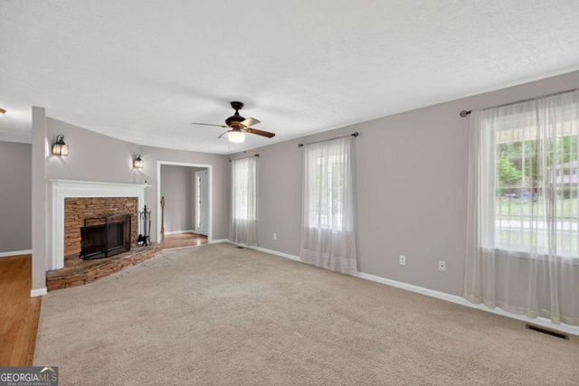3301 Connie Way, Winston, GA 30187