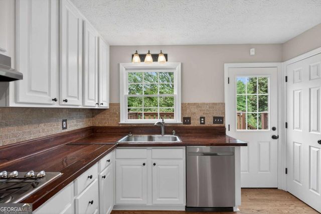3301 Connie Way, Winston, GA 30187