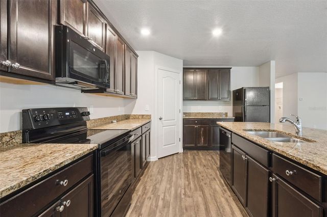1884 PIEDMONT COURT, Mascotte, FL 34753