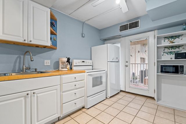 14300 S Padre Island Dr 118, Corpus Christi, TX 78418