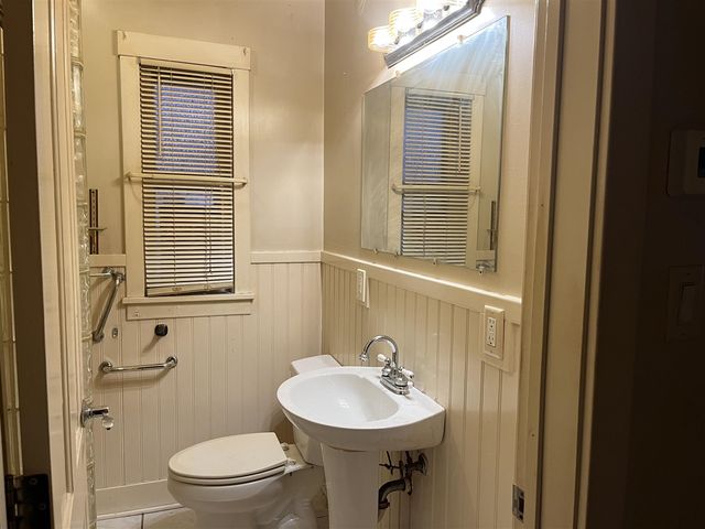 14974 Groesbeck Street, Grand Haven, MI 49417