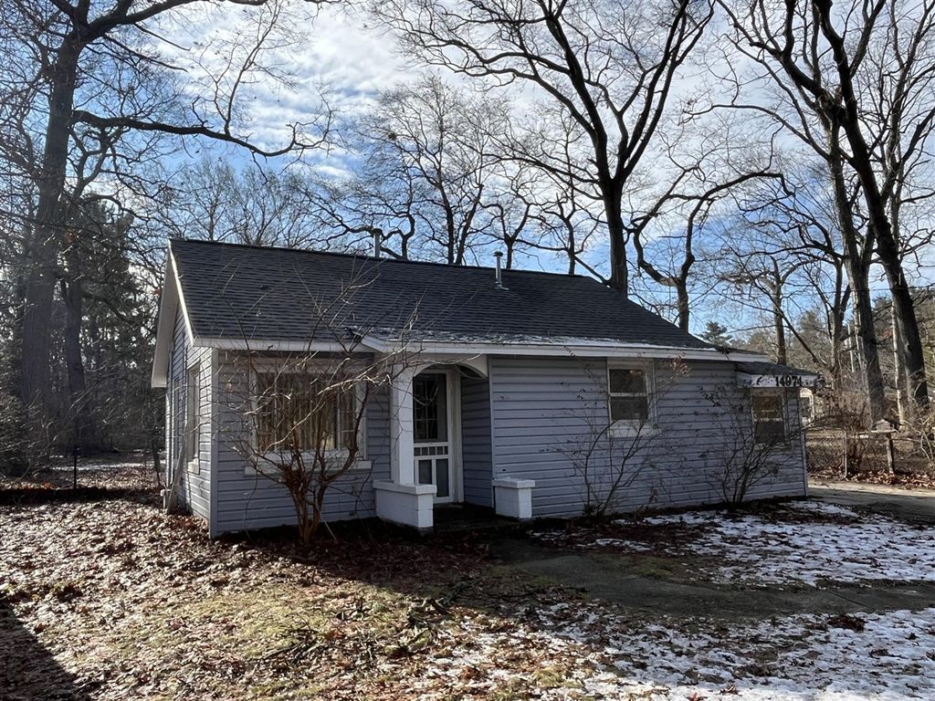 14974 Groesbeck Street, Grand Haven, MI 49417