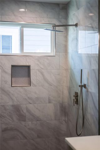 20502 Bonanza ST 2, Lago Vista, TX 78645