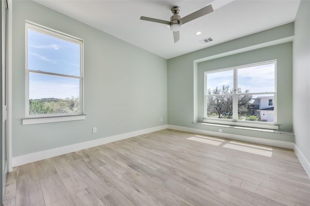 20502 Bonanza ST 2, Lago Vista, TX 78645