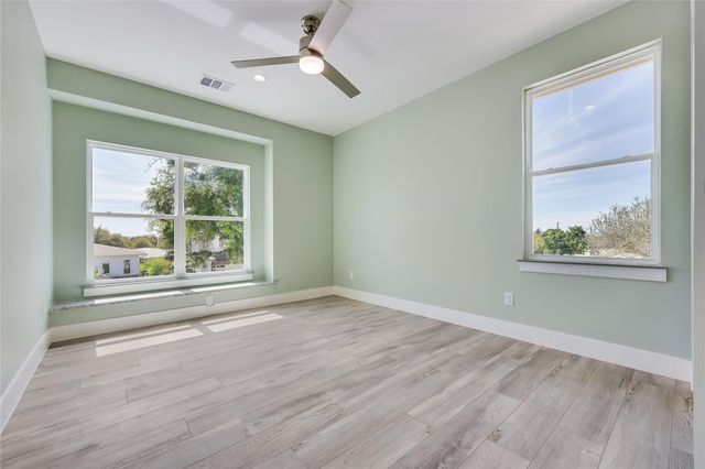 20502 Bonanza ST 2, Lago Vista, TX 78645