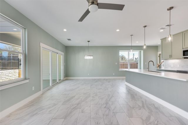 20502 Bonanza ST 2, Lago Vista, TX 78645