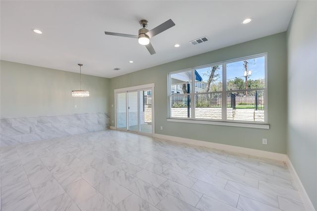 20502 Bonanza ST 2, Lago Vista, TX 78645