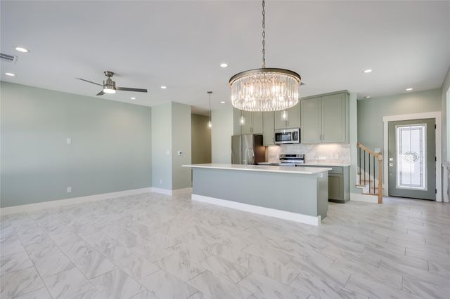 20502 Bonanza ST 2, Lago Vista, TX 78645