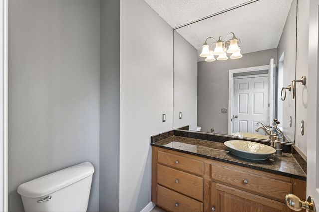 15675 25th Circle N A, Plymouth, MN 55447