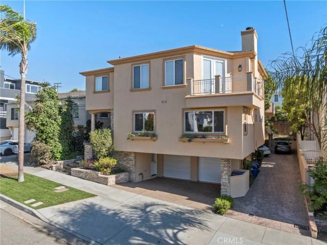 944 5th Street, Hermosa Beach, CA 90254