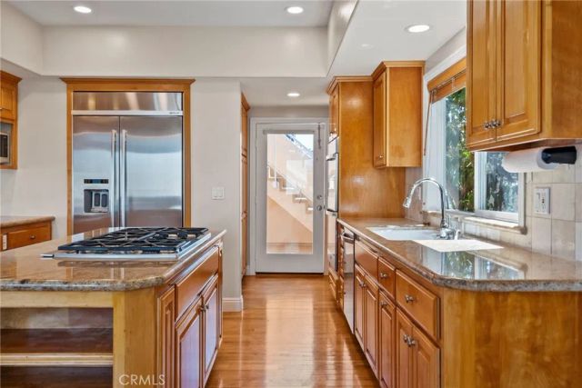 944 5th Street, Hermosa Beach, CA 90254