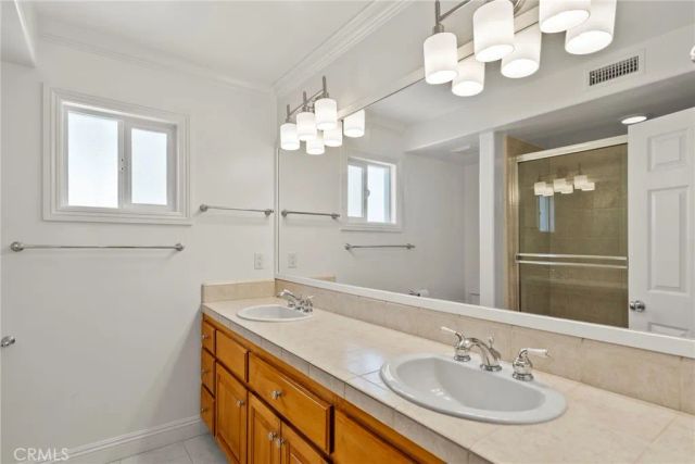 944 5th Street, Hermosa Beach, CA 90254