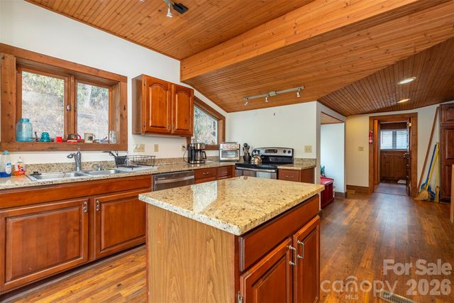 287 North Carolina Terrace, Montreat, NC 28757