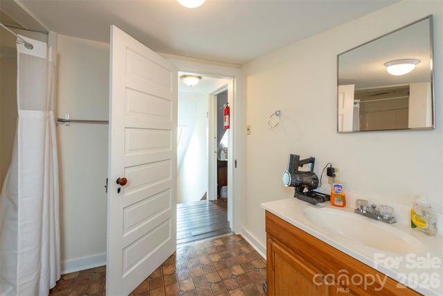 287 North Carolina Terrace, Montreat, NC 28757