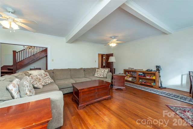 287 North Carolina Terrace, Montreat, NC 28757