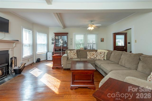 287 North Carolina Terrace, Montreat, NC 28757