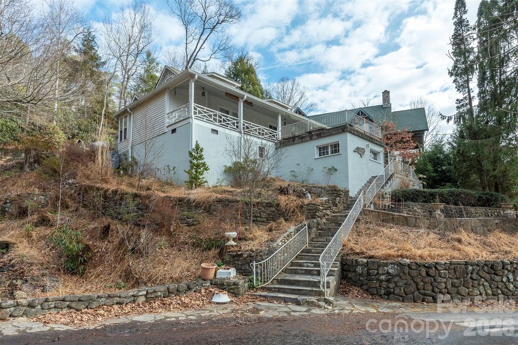 287 North Carolina Terrace, Montreat, NC 28757