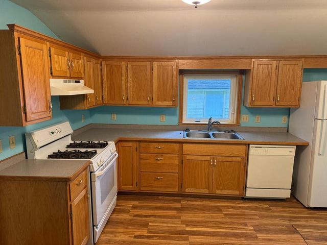 605 Division Street W, Faribault, MN 55021