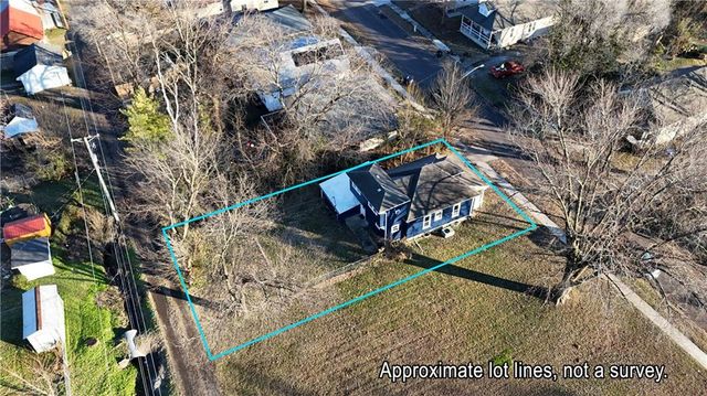 923 E 10th Street, Sedalia, MO 65301