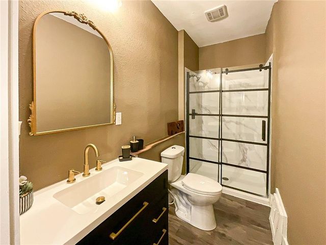 923 E 10th Street, Sedalia, MO 65301