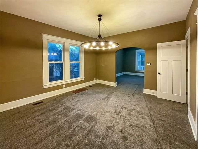 923 E 10th Street, Sedalia, MO 65301