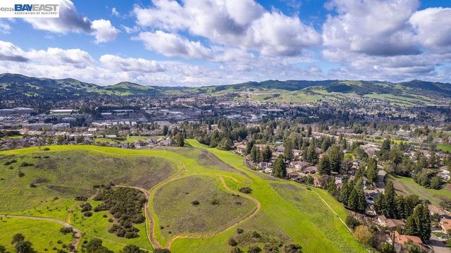 711 Lakemont Pl 4, San Ramon, CA 94582