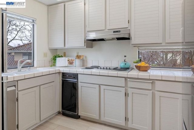 711 Lakemont Pl 4, San Ramon, CA 94582