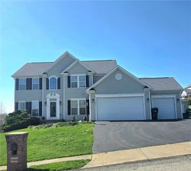 11600 Beacon Dr, North Huntingdon, PA 15642