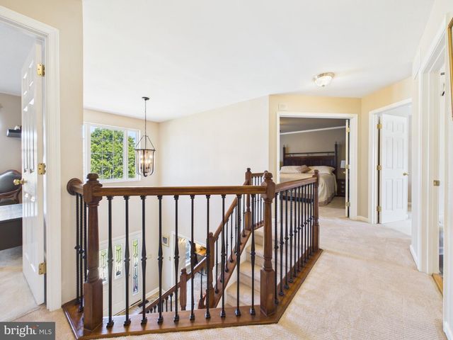 17 ROCKY RD, Newark, DE 19702