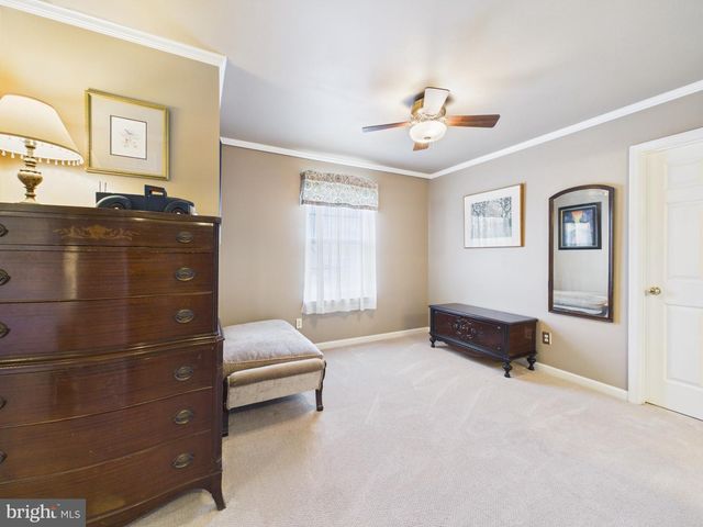 17 ROCKY RD, Newark, DE 19702
