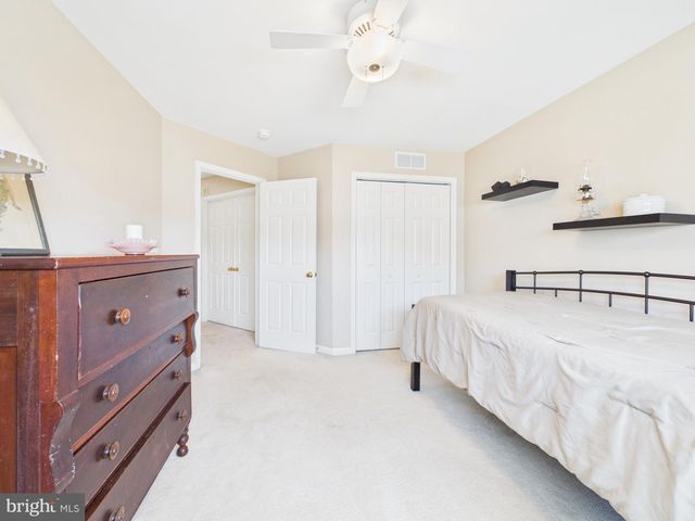 17 ROCKY RD, Newark, DE 19702